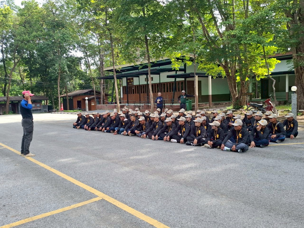 LINE_ALBUM_ทบทวน อปพร. 68_250813_359_397.jpg